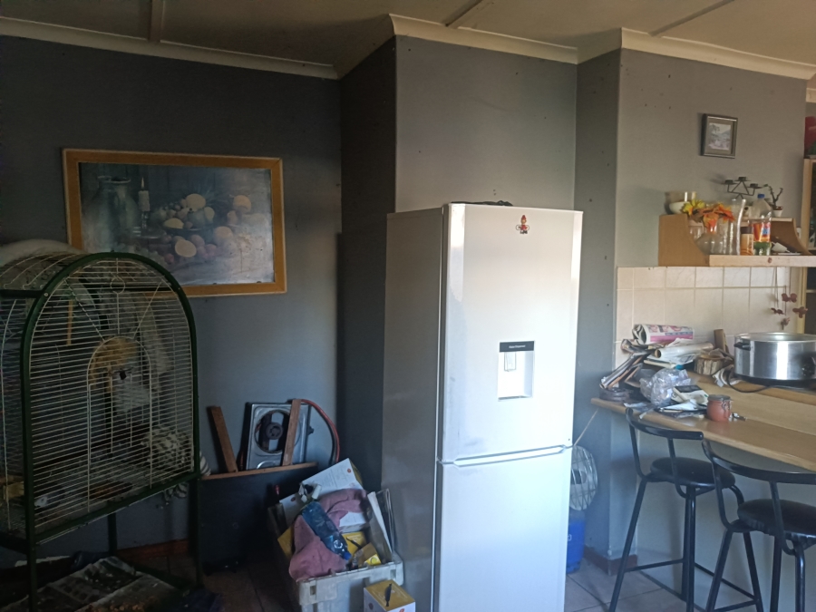 4 Bedroom Property for Sale in Belmont Park Western Cape